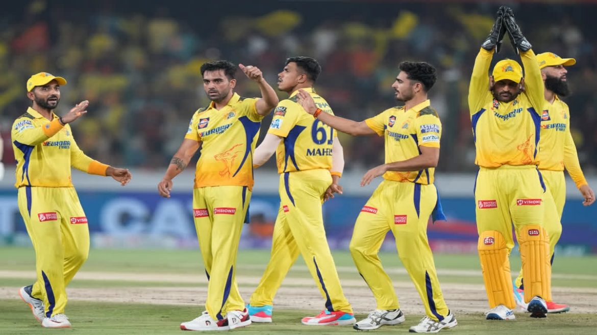IPL 2025: चेन्नई सुपर किंग्स को पांच मैच हारने के बावजूद भी प्लेऑफ में जगह मिल सकती है, ये रहा पूरा रोडमैप