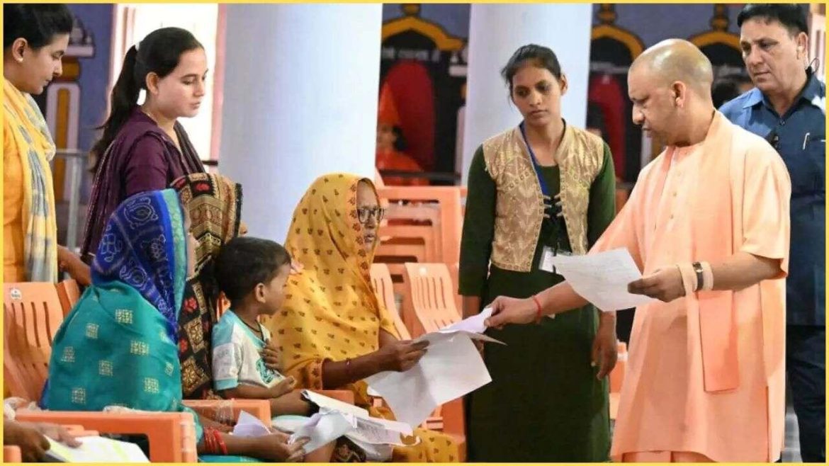 UP News: योगी सरकार ने यूपी में ग्रामीण महिलाओं की आय को बढ़ाने के लिए ये ट्रेनिंग प्रदान की