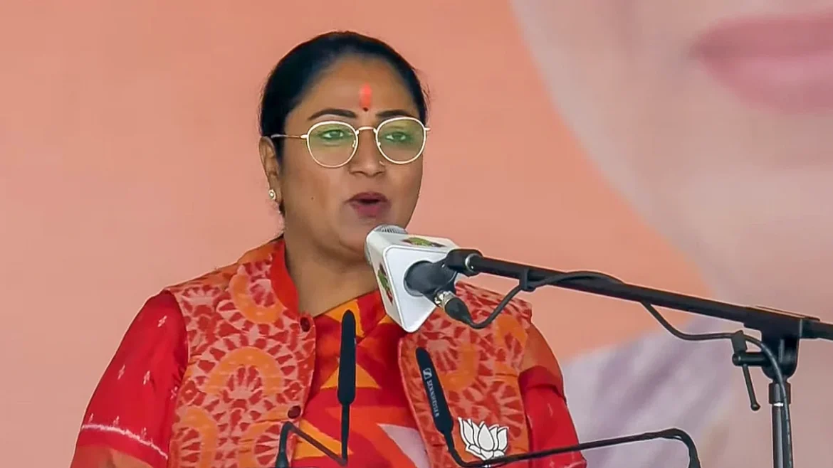 आवारा कुत्तों की समस्या पर बोली मुख्यमंत्री रेखा गुप्ता, जानें हाई कोर्ट और सरकार की प्लानिंग