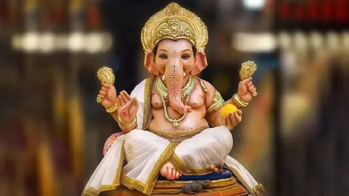 Ekdant Sankashti Chaturthi 2025: एकदंत संकष्टी चतुर्थी पर भोग, मंत्र और आरती जानकर बप्पा को प्रसन्न करें।