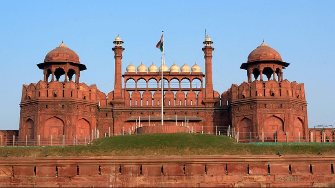 Delhi News: दिल्ली के टूरिस्ट प्लेस को मिलेंगी अब ये सुविधाएं , लाल किला से कुतुब मीनार तक नए रूप में दिखेंगे