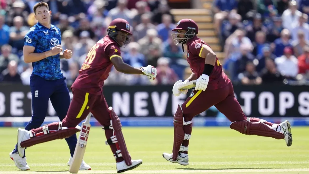 IRE vs WI T20 Match: रविवार देर रात हुए एक रिकॉर्ड तोड़ टी20 मैच में एक गेंदबाज ने चार ओवर में 81 रन लुटाए. जानिए क्या हुआ।