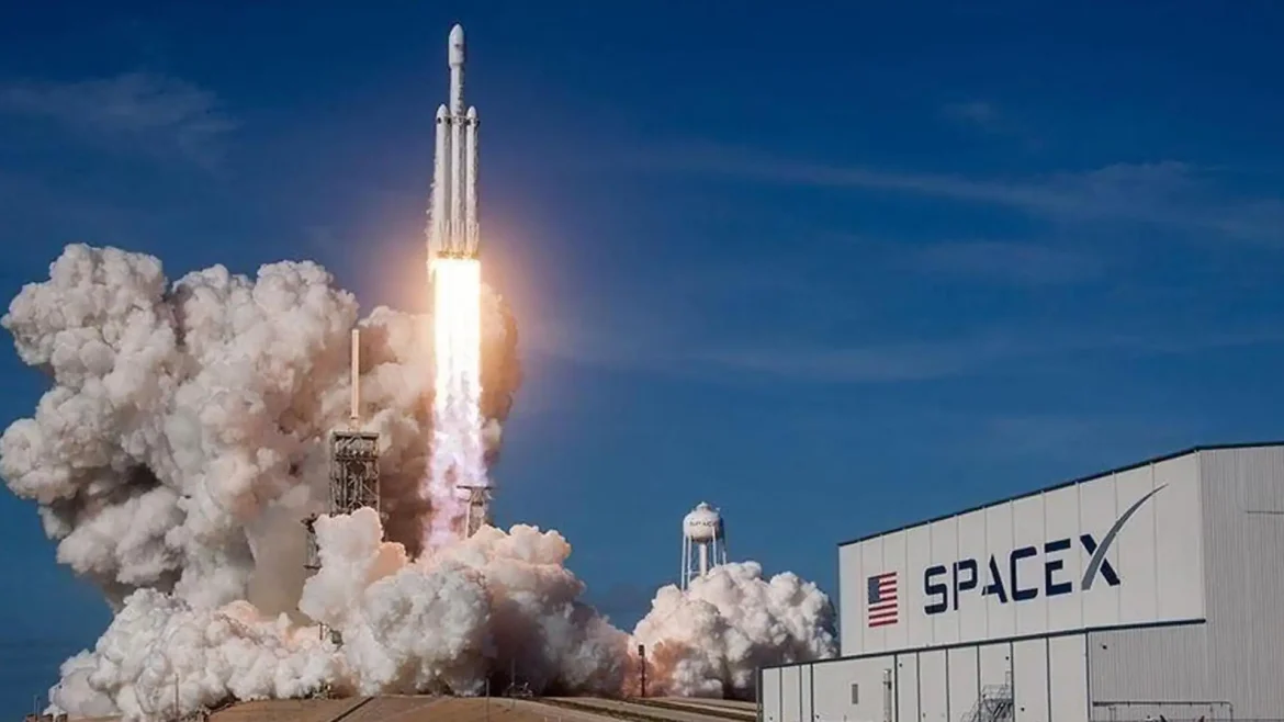 Starlink Launch: SpaceX ने लॉन्च किए 26 नए Starlink सैटेलाइट, एक्टिव सैटेलाइट्स की संख्या पहुंची 7,600 से ऊपर