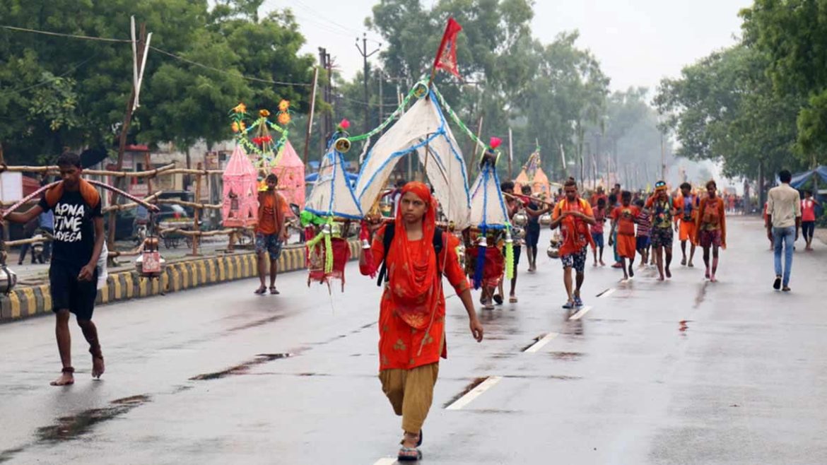Sawan Kanwar Yatra 2025: सावन 2025 में कांवड़ यात्रा की तिथि, नियम और महत्व जानें।