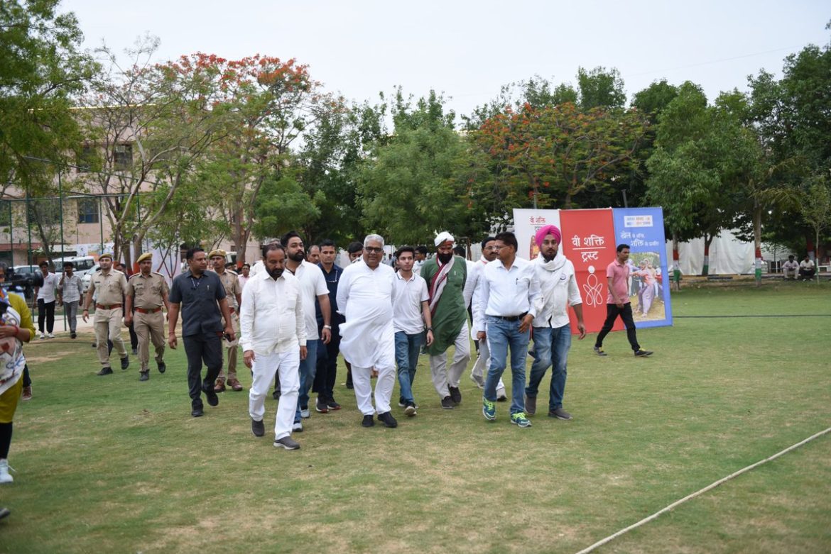 केंद्रीय मंत्री श्री भूपेन्द्र यादव एवं वन मंत्री श्री संजय शर्मा ने किया जिला स्तरीय बास्केटबॉल प्रतियोगिता का किया उद्घाटन