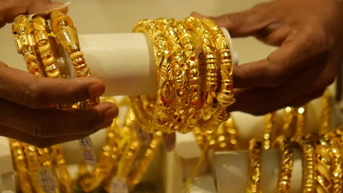 Gold Rate Today: आज सोना-चांदी के दामों में गिरावट, जानिए आपके शहर में नया रेट