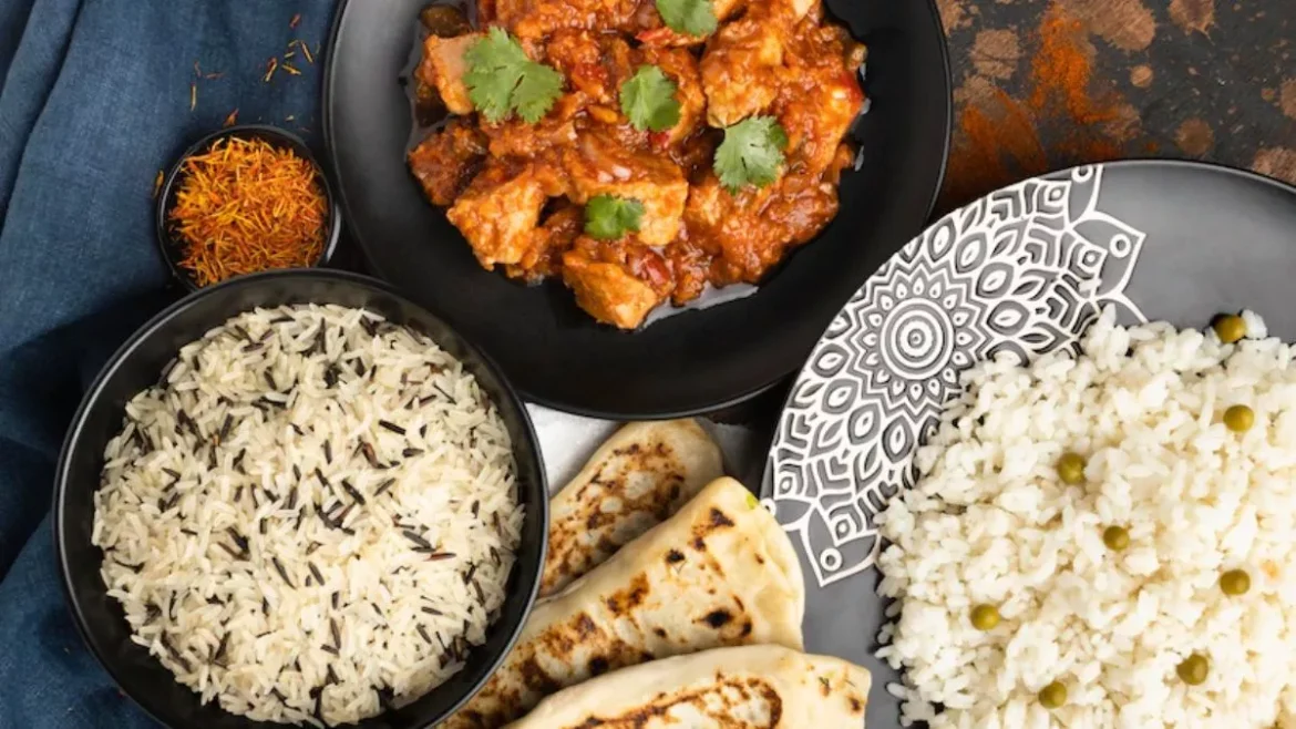 Late Night Dinner: क्या रात में देर से खाना सेहत के लिए हानिकारक है? जानें सही डिनर टाइम और स्वास्थ्य सलाह