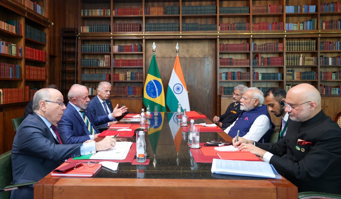 प्रधानमंत्री नरेंद्र मोदी की ब्राजील यात्रा- राष्ट्रपति लुईज़ इनासियो लूला दा सिल्वा से महत्वपूर्ण बैठक