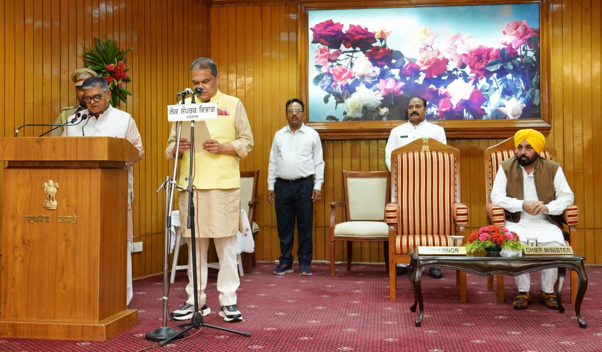 Punjab News: संजीव अरोड़ा बने पंजाब के नए मंत्री, सीएम भगवंत मान ने निभाया चुनावी वादा