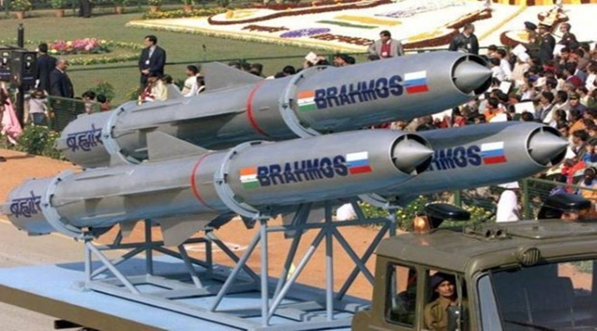 भारत रक्षा डील 2025: भारत खरीदेगा 67 हजार करोड़ रुपये की मिसाइलें और डिफेंस सिस्टम: ब्रह्मोस, बराक, S-400 समेत कई हाईटेक हथियारों पर बड़ी डील