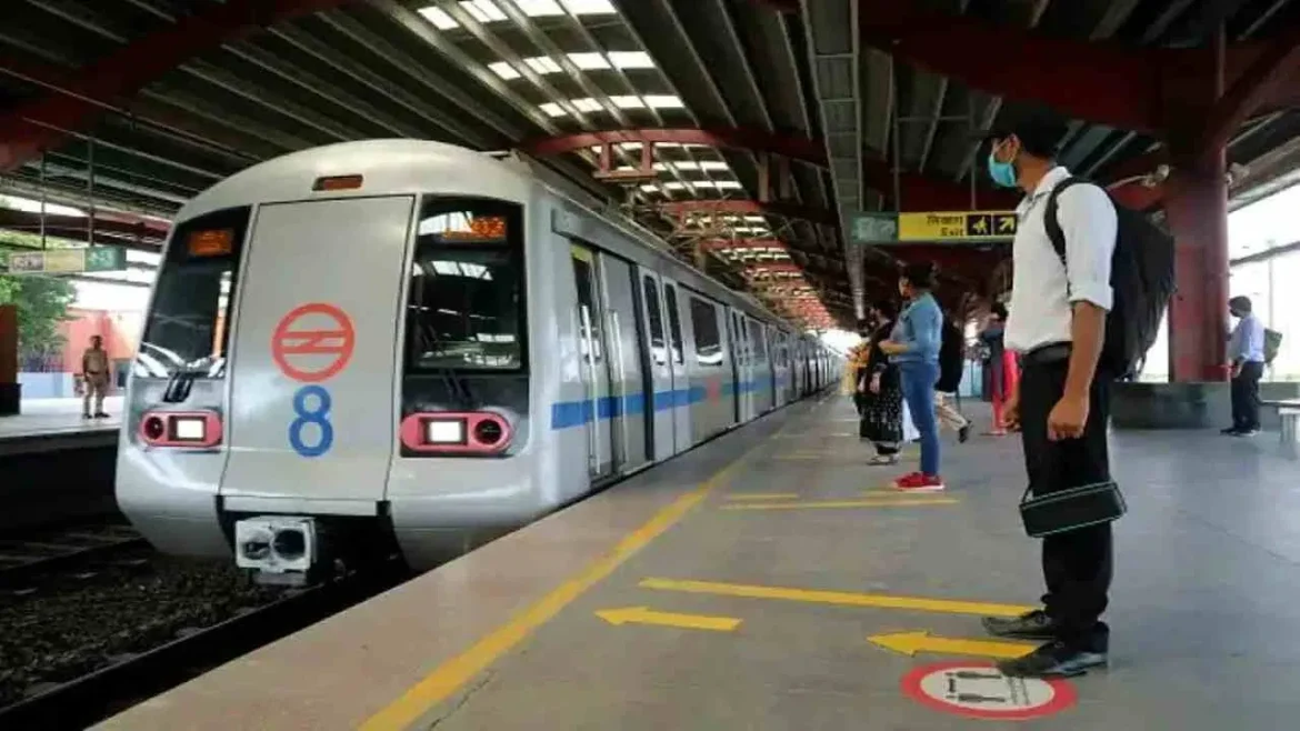 दिल्ली मेट्रो में कड़ी सुरक्षा, 15 अगस्त से पहले बढ़ाई गई चेकिंग, DMRC ने यात्रियों से की विशेष अपील