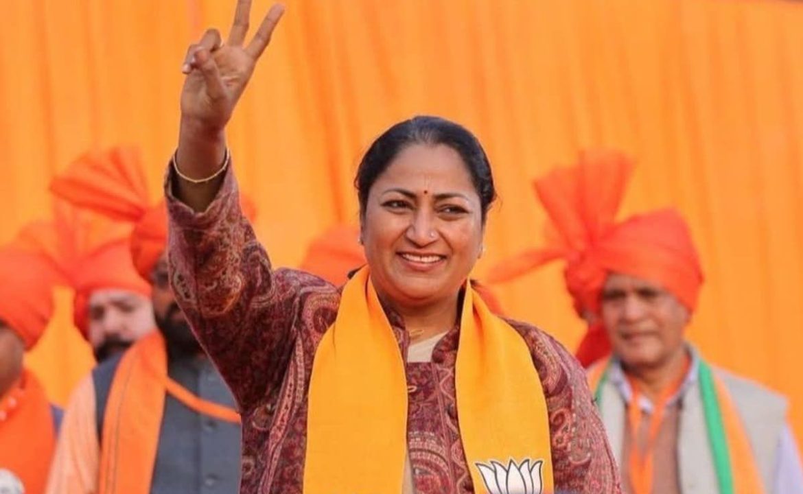 मुख्यमंत्री रेखा गुप्ता ने बच्चों संग मनाया रक्षाबंधन, कहा – “इनके बचपन की रक्षा हमारा संकल्प है”