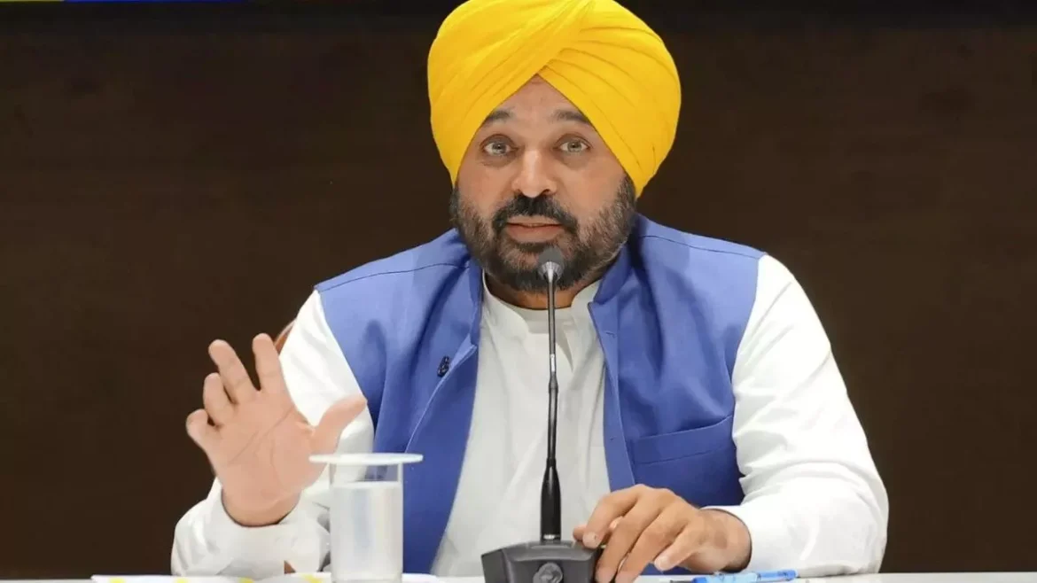 मान सरकार की 'वतन वापसी' पहल से पिछले 10 सालों मे आई सबसे बड़ी गिरावट अब तक के सबसे कम 3.50 लाख पासपोर्ट हुए दर्ज़