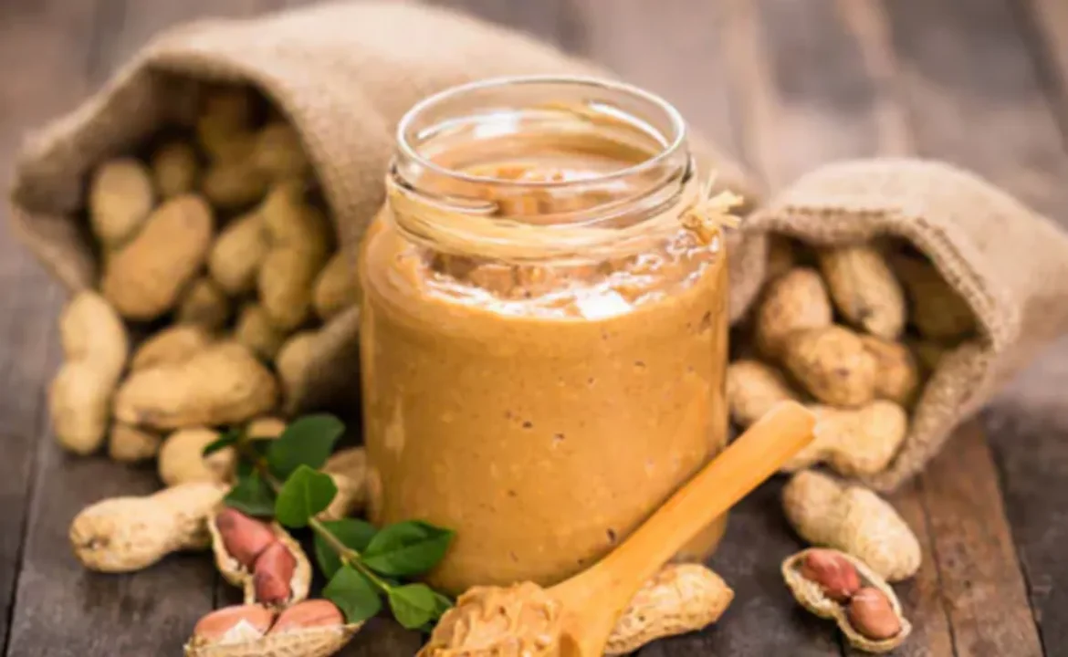 पीनट बटर के फायदे: वेट लॉस या मसल गेन? कैसे मदद करता है पीनट बटर, जानिए इसके जबरदस्त फायदे