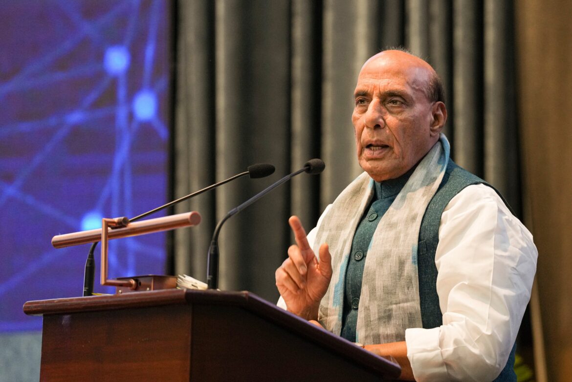 रक्षा मंत्री राजनाथ सिंह: जब तीनों सेनाएं मिलकर काम करती हैं, तो उनकी ताकत कितनी बढ़ जाती है - ऑपरेशन सिंदूर