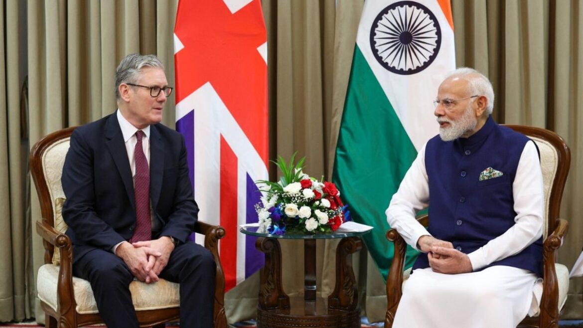 भारत-ब्रिटेन संबंधों में नई मजबूती, प्रधानमंत्री मोदी और ब्रिटिश पीएम स्टार्मर ने की महत्वपूर्ण चर्चा
