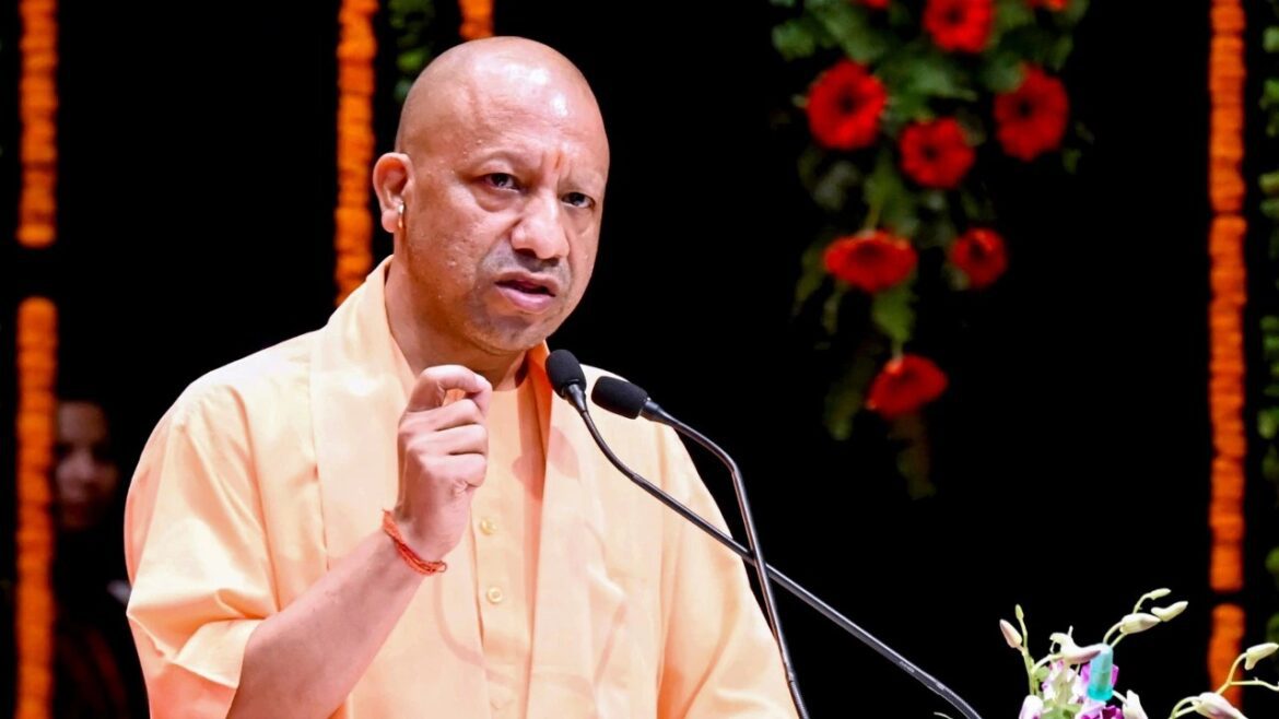 उत्तर प्रदेश सरकार का सख्त आदेश: संपत्ति न घोषित की तो सरकारी कर्मचारियों का प्रमोशन होगा रुक!