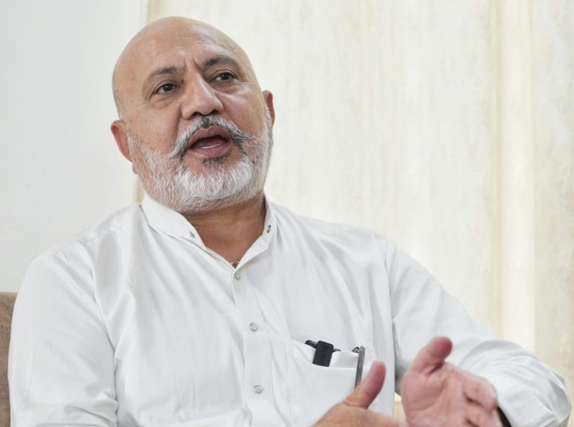 बलतेज पन्नू का पलटवार: विपक्ष की बौखलाहट दिखाती है नशा-समर्थक मानसिकता, मोगा में विलेज डिफेंस कमेटियों का शपथ ग्रहण समारोह सफल
