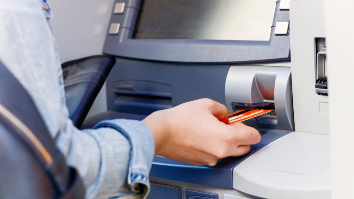 ATM Cash Withdrawal: ATM से जल्द निकलेंगे 10, 20 और 50 रुपये के नोट, दुकानदारों से छुट्टे पैसे को लेकर झिकझिक खत्म