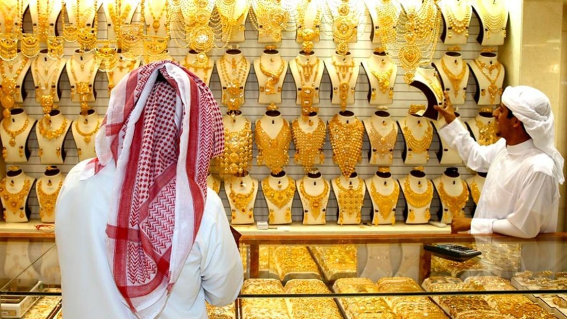 Gold in Dubai: दुबई में सोना सस्ते दामों पर बिक रहा, ईरान में युद्ध के बीच निवेशकों को मिली राहत