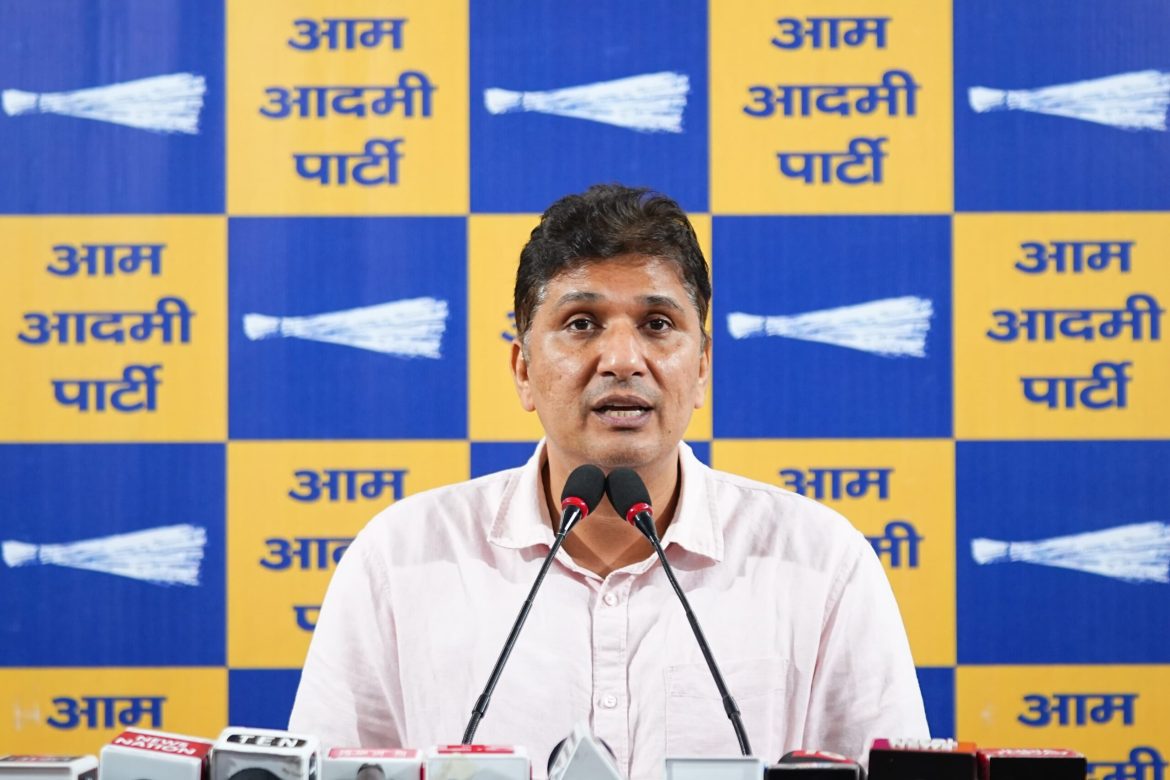 AAP ने पालम अग्निकांड में मृतकों को दी श्रद्धांजलि, सरकार की लापरवाही पर जताया विरोध