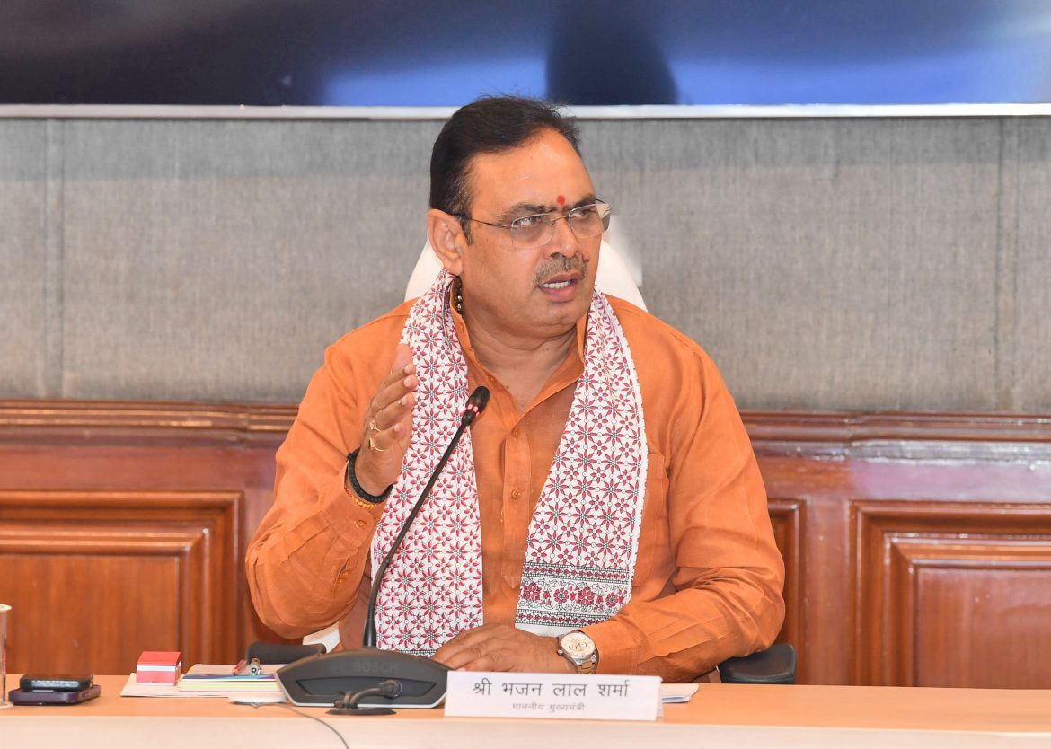 मुख्यमंत्री भजनलाल शर्मा ने अधिकारियों को दी निर्देश, सरकारी योजनाओं का लाभ समय पर हर नागरिक तक पहुंचे