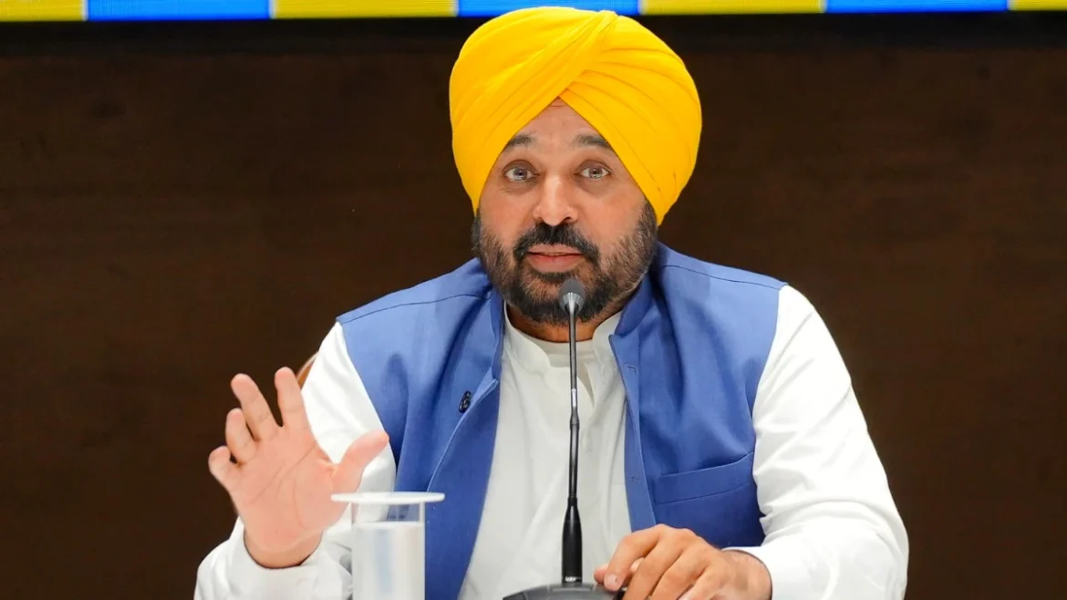 पंजाब सरकार ने छापेमारी को बताया राजनीतिक दबाव, 2027 चुनाव से पहले बढ़ा सियासी तनाव