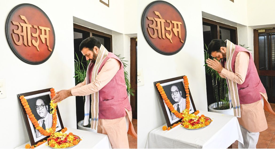 अंबेडकर जयंती पर मुख्यमंत्री नायब सिंह सैनी ने चंडीगढ़ में दी श्रद्धांजलि, संत कबीर कुटीर में अर्पित किए पुष्प
