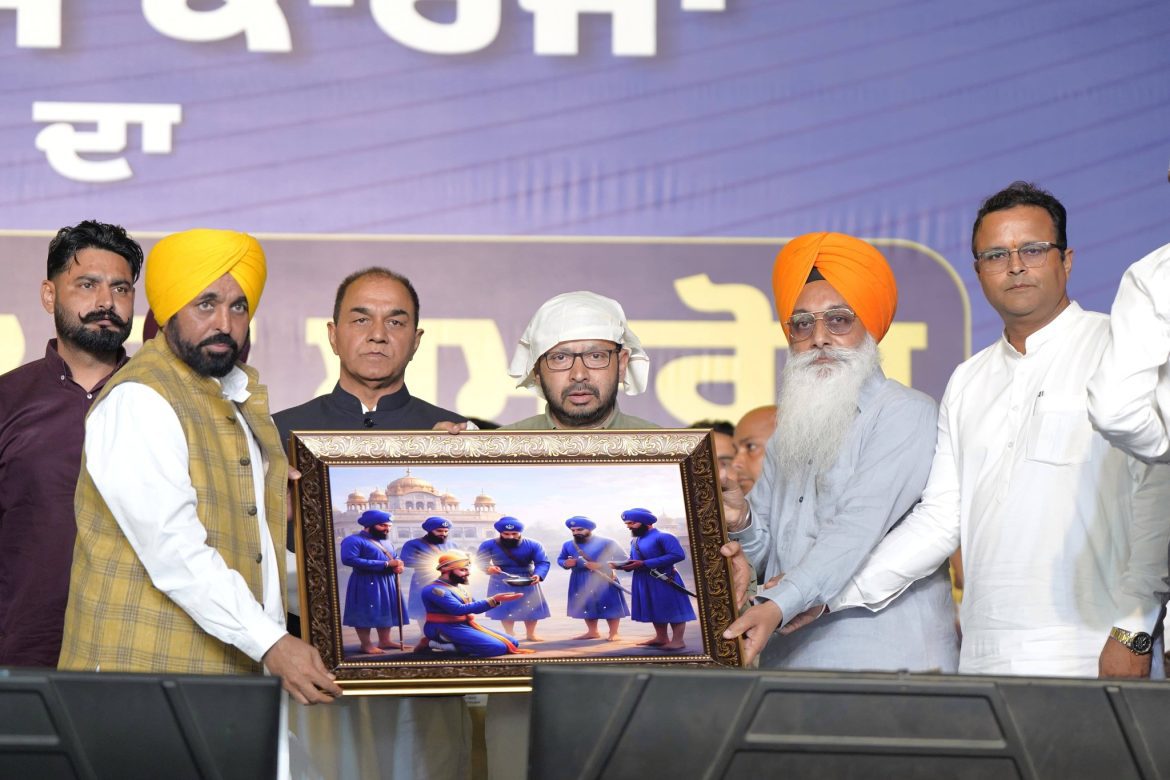 होशियारपुर रैली: कैबिनेट मंत्री रावजोत सिंह ने AAP सरकार की उपलब्धियों का किया उल्लेख