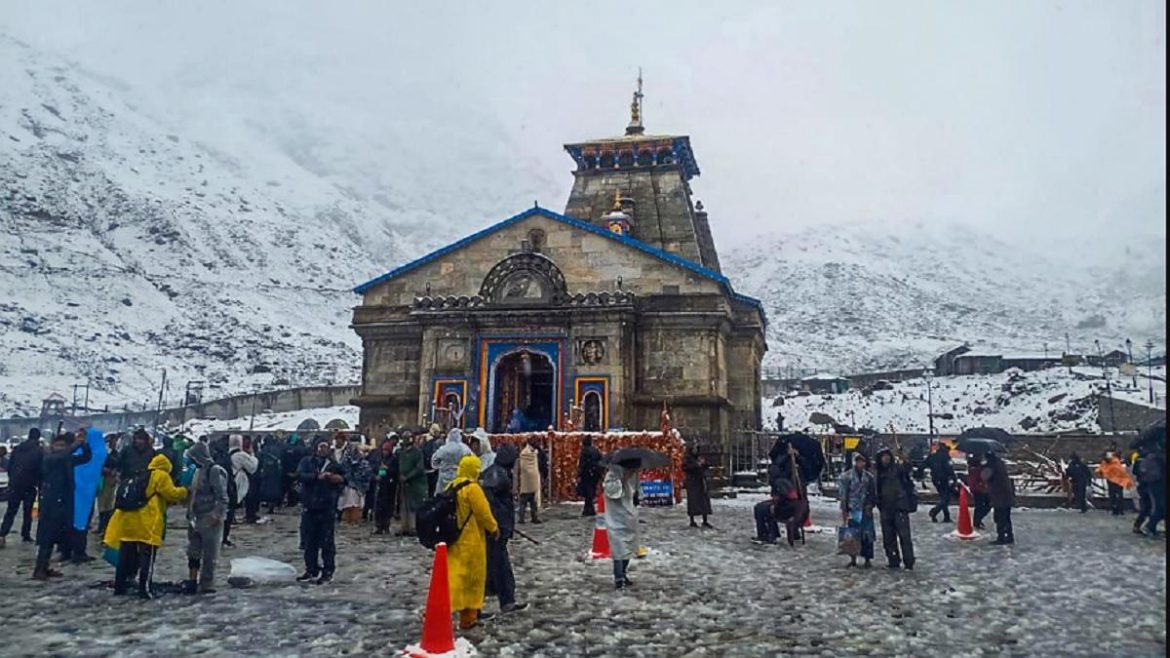 केदारनाथ यात्रा की तैयारी: बैग पैक करते समय भूलकर भी न छोड़ें ये 5 जरूरी चीजें