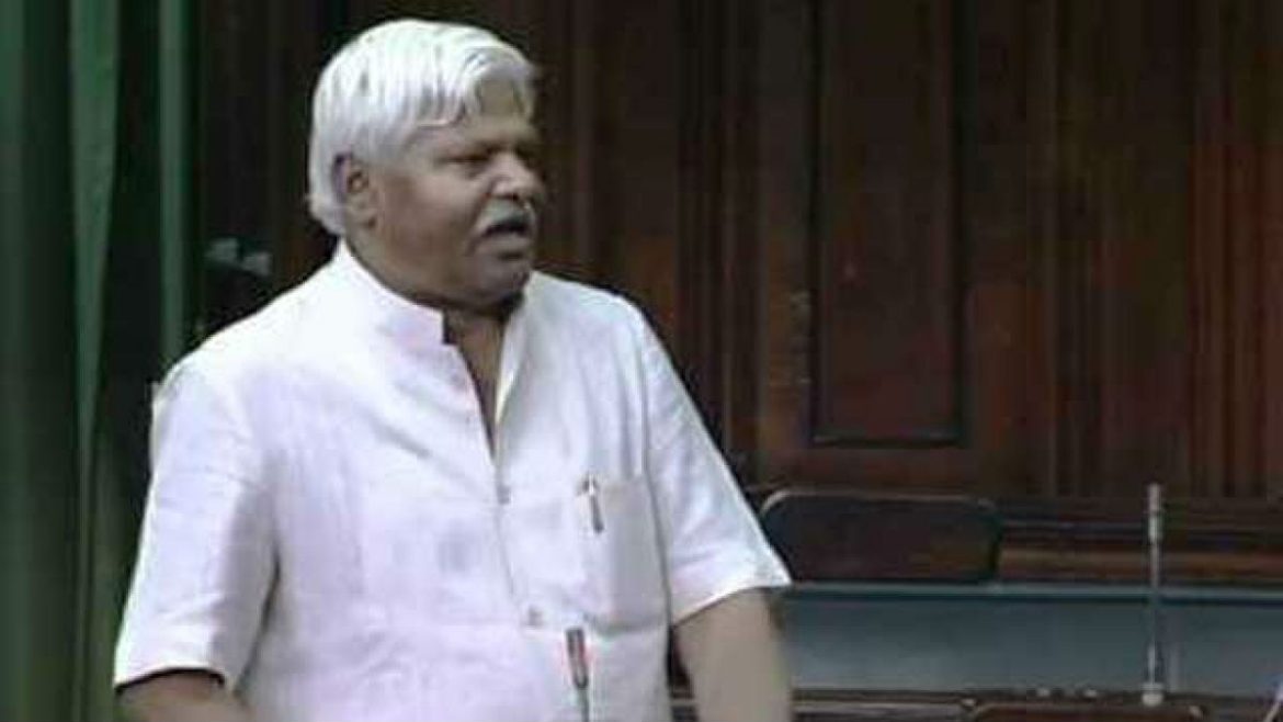 पूर्वांचली युवक की हत्या पर भड़के महाबल मिश्रा: 1 करोड़ मुआवजे और नौकरी की मांग, भाजपा को घेरा