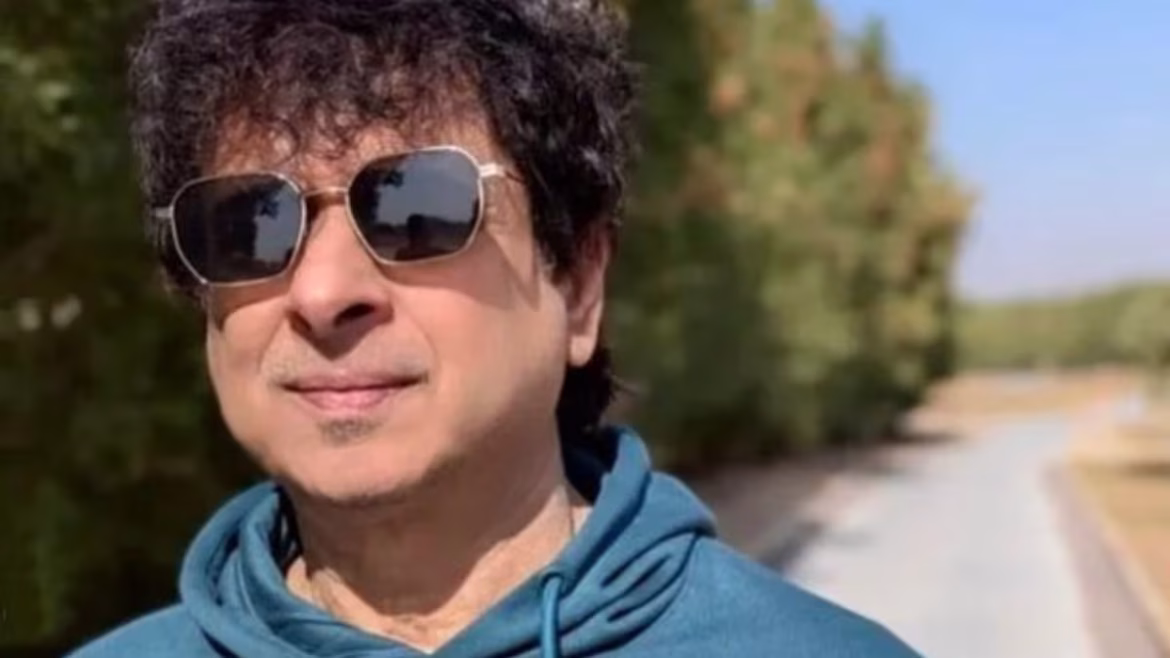 पलाश सेन का नया गाना 'मरहबा' रिलीज, उथला कंटेंट देखने वालों को गायक ने दी 'सब्र' रखने की सलाह