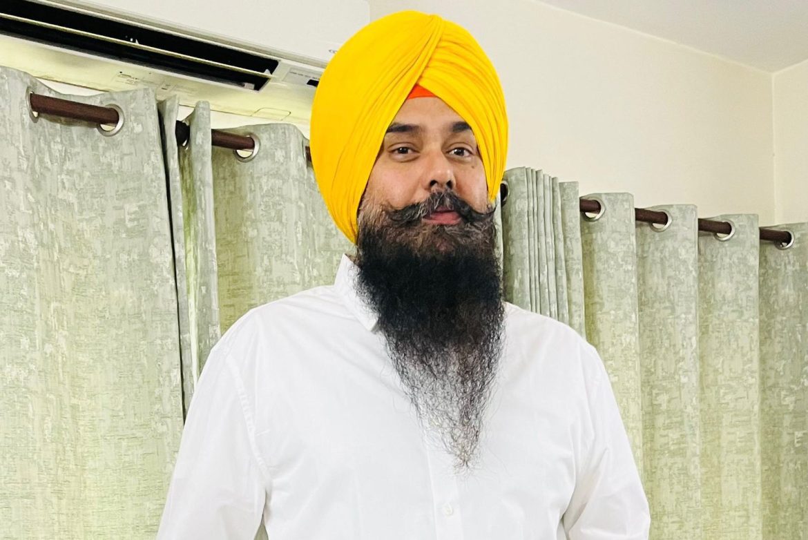मालविंदर सिंह कंग: श्री अकाल तख्त साहिब के फैसलों पर सवाल उठाना सुखबीर बादल की हताशा का प्रतीक