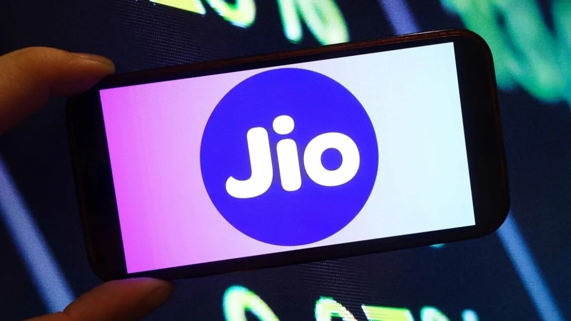 Jio का धमाका प्लान: 10,656 रुपये में साल भर Netflix, Prime और 30Mbps इंटरनेट; जानें पूरी डिटेल