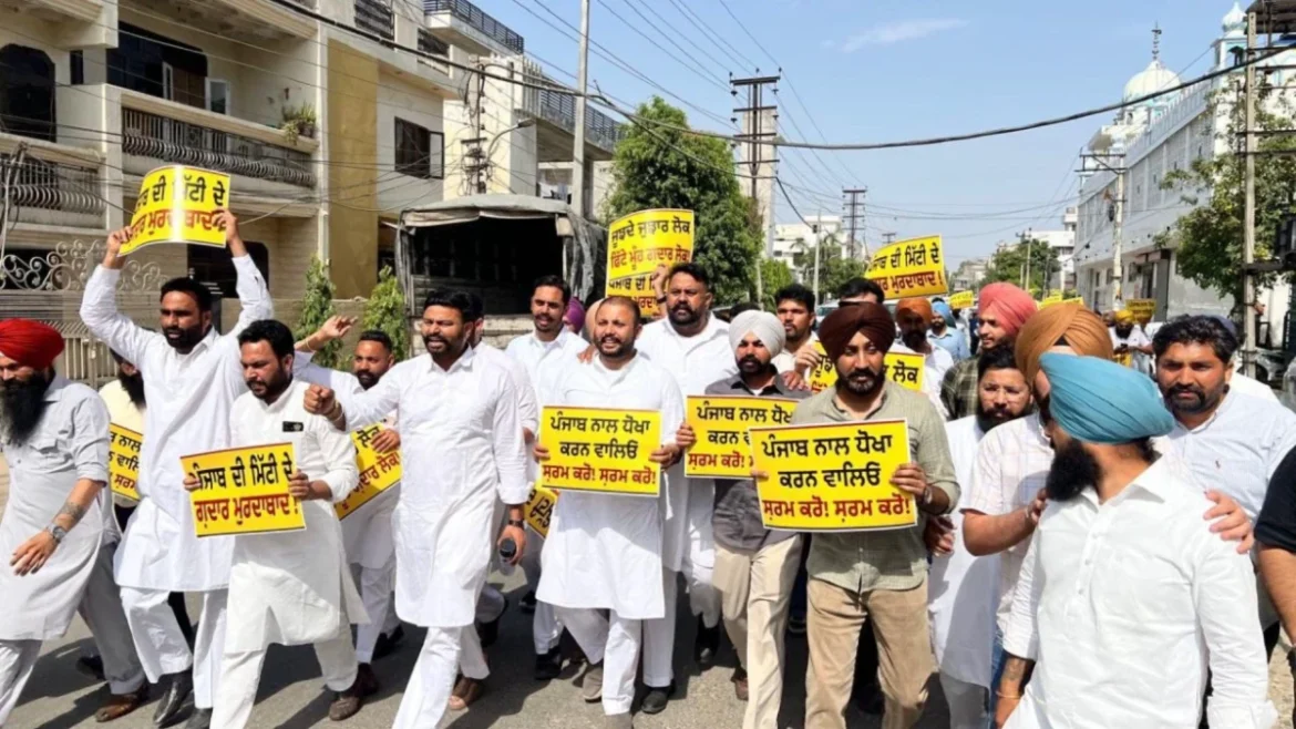 पंजाब भर में जनता का गुस्सा फूटा, दलबदलू सांसदों को दीवारों और सड़कों पर ‘पंजाब के गद्दार’ के नारों का करना पड़ा सामना