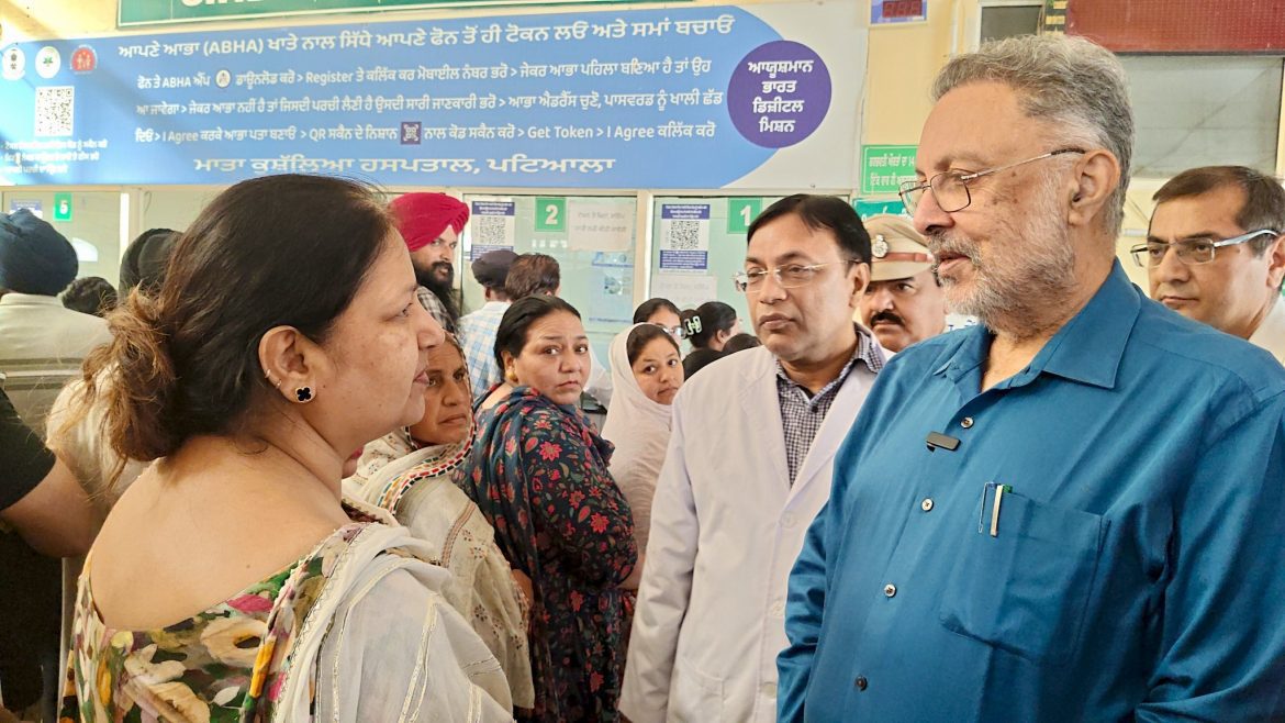 माता कुशल्या अस्पताल में मरीजों के प्रति दुर्व्यवहार: स्वास्थ्यकर्मी निलंबित, सरकार ने की सख्त कार्रवाई