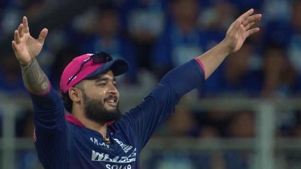 IPL 2026: वैभव सूर्यवंशी के साथ फोटो खिंचवाने से रियान पराग का इनकार, कहा— "हम फिल्म स्टार नहीं हैं"