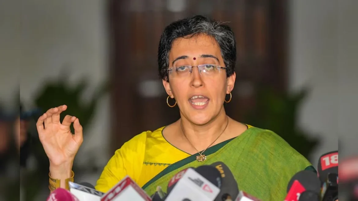 शालीमार बाग में 'बुलडोजर' पर घमासान: आतिशी का भाजपा पर बड़ा हमला, कहा- 'बिल्डरों के लिए उजाड़े जा रहे गरीब'