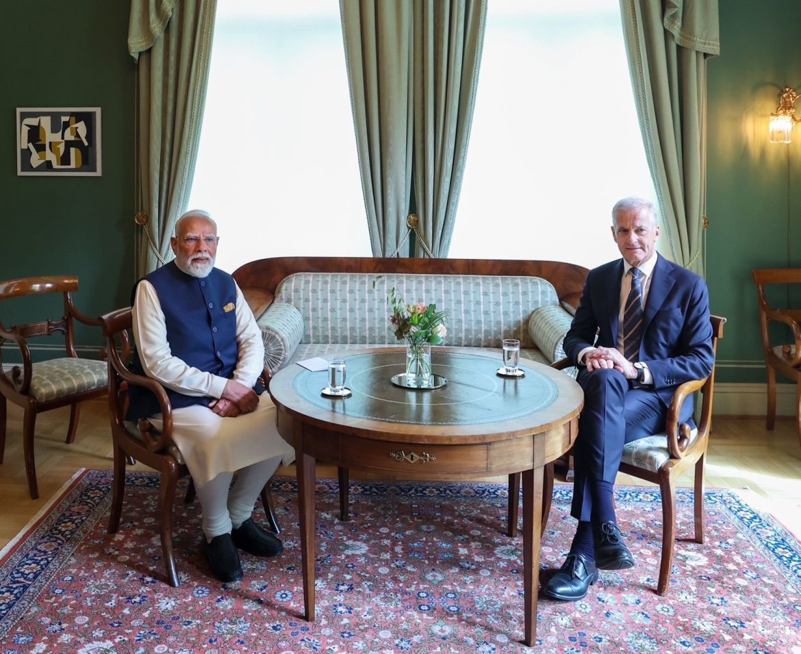 भारत-नॉर्वे संबंध: पीएम मोदी की यात्रा में 'हरित रणनीतिक साझेदारी' का ऐतिहासिक ऐलान, हुए 12 बड़े समझौते