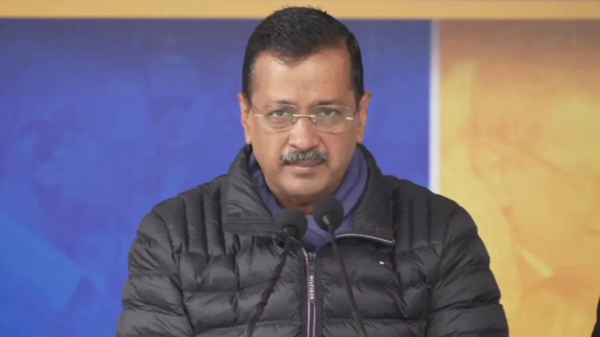 दिल्ली के शास्त्री पार्क में भीषण आग, प्रशासन पर भड़की AAP—"लापरवाही की हद पार, कब जागेगी सरकार?"