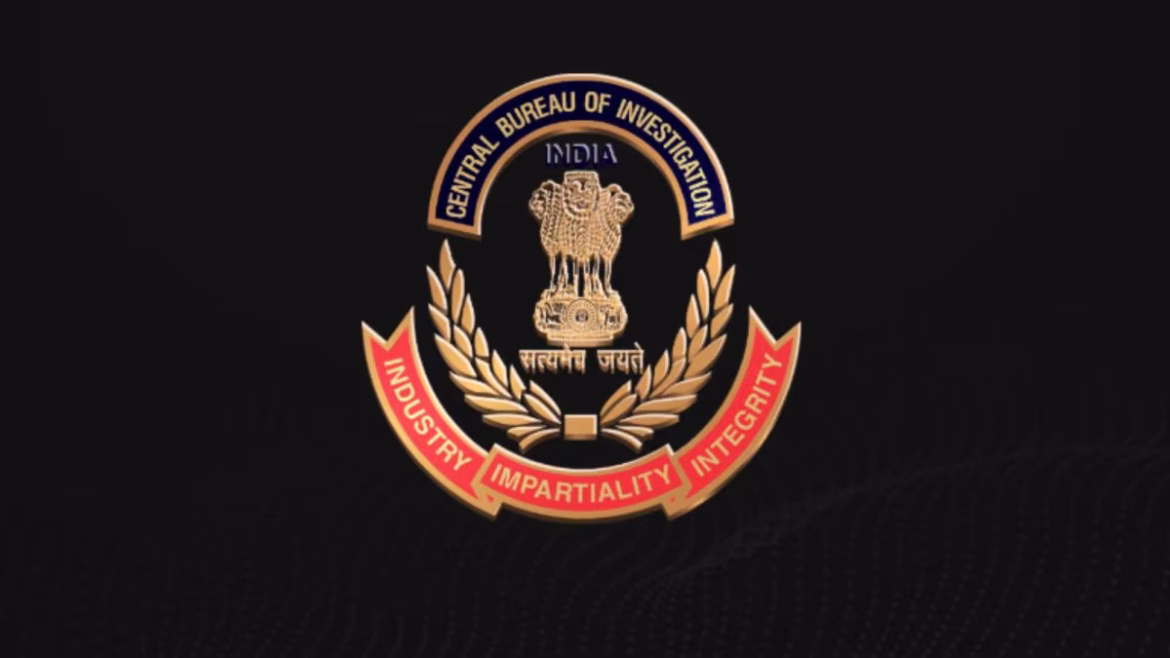 CBI की बड़ी कामयाबी: UAE से प्रत्यर्पित किया गया करोड़ों की बैंक धोखाधड़ी का आरोपी कमलेश पारेख।