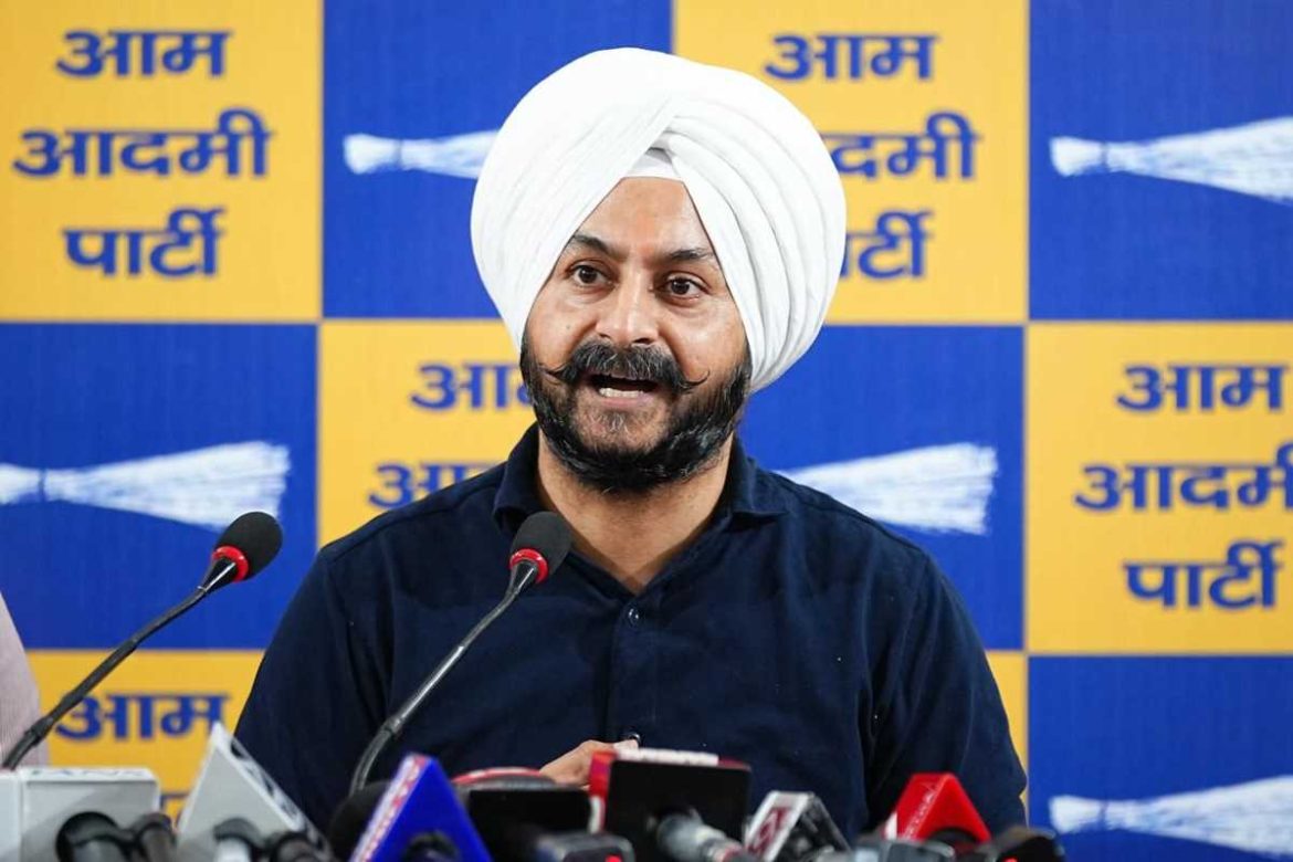 दिल्ली में पानी का हाहाकार: AAP विधायक जरनैल सिंह ने भाजपा पर साधा निशाना, कहा- 'जनता की प्यास से बेखबर है बीजेपी'