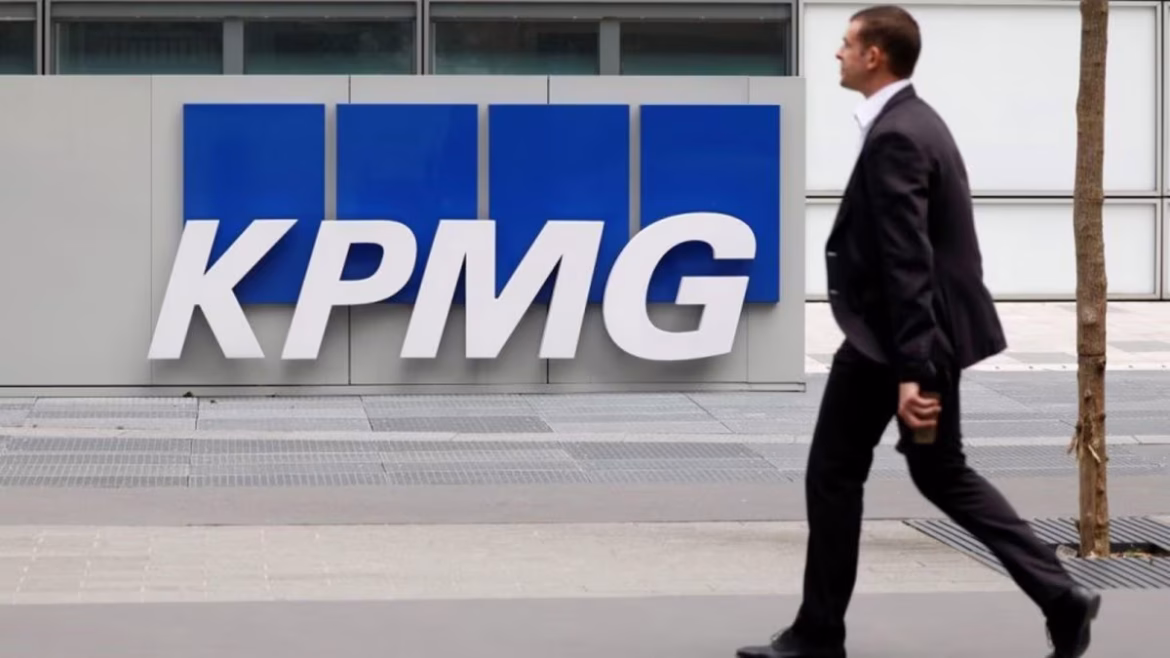 KPMG का नया AI डैशबोर्ड": कर्मचारियों के AI उपयोग पर रखेगा पैनी नजर, डेटा-संचालित निगरानी का नया दौर शुरू