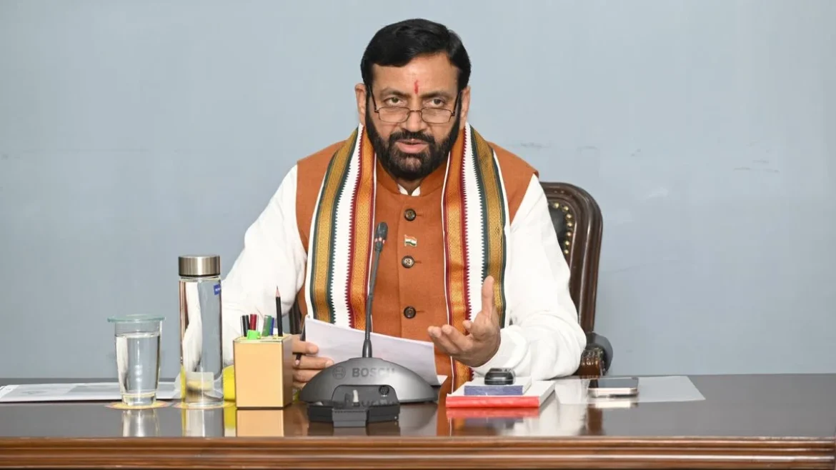 हरियाणा में 25 मई से स्कूलों में होगी गर्मी की छुट्टियां, शिक्षकों के लिए क्लास में मोबाइल पर रहेगी पाबंदी