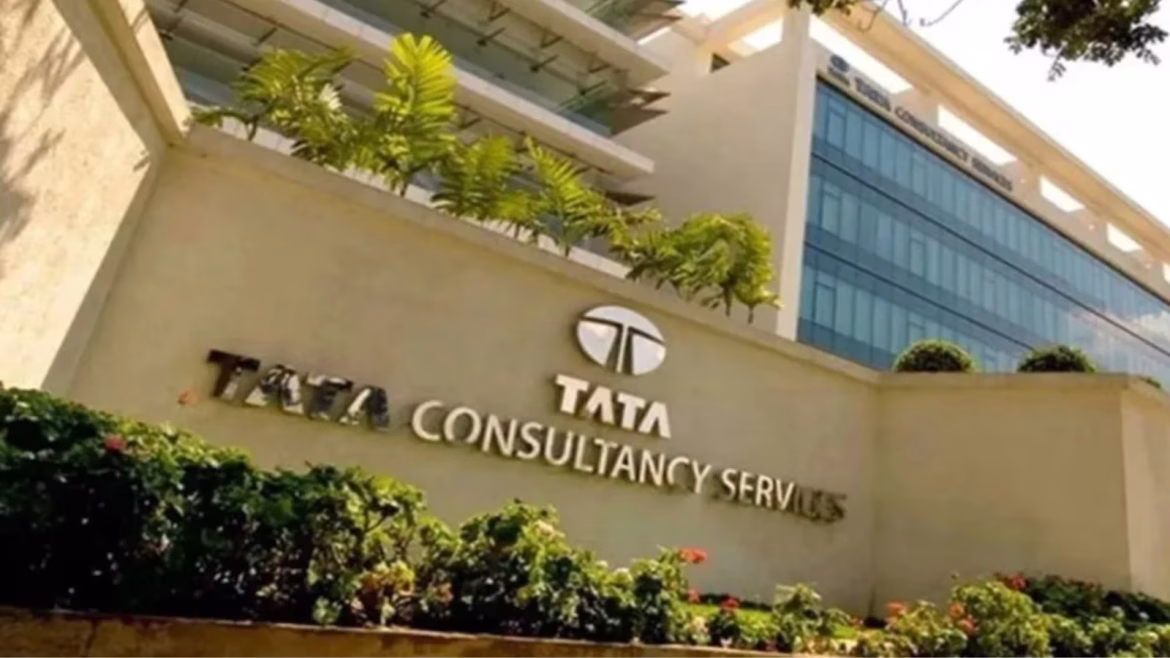 अप्रैजल बना 'नाइटमेयर': TCS में सैलरी बढ़ने के बजाय घट गई टेक-होम पे! सोशल मीडिया पर फूटा सॉफ्टवेयर इंजीनियर्स का गुस्सा