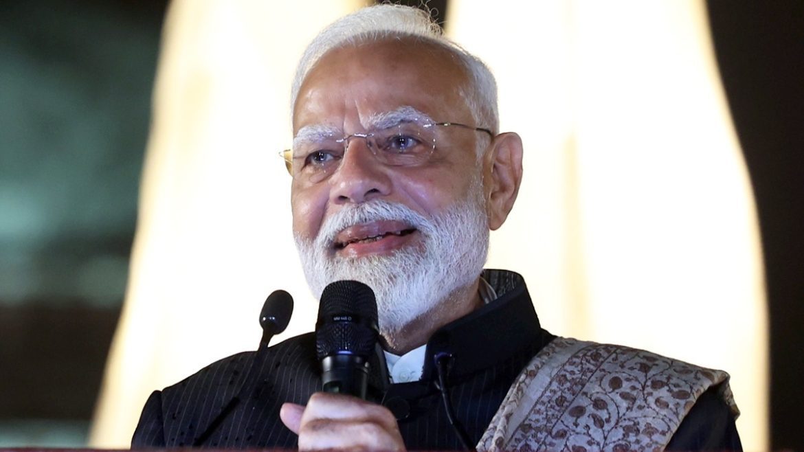 स्वीडन से रणनीतिक साझेदारी मजबूत कर नॉर्वे रवाना हुए पीएम मोदी, 43 साल बाद किसी भारतीय प्रधानमंत्री का पहला ओस्लो दौरा