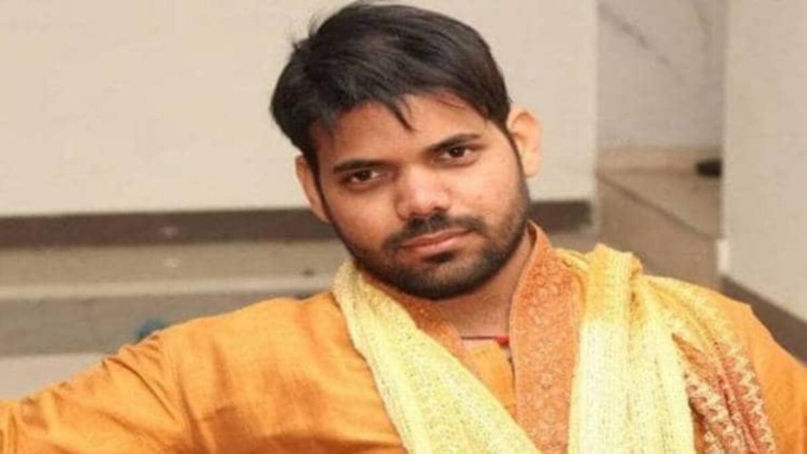 "भाजपा सरकार के निकम्मेपन से जा रही दिल्लीवालों की जान": खुले नालों के मुद्दे पर बरसे AAP नेता प्रवीण कुमार, की मुआवजे की मांग
