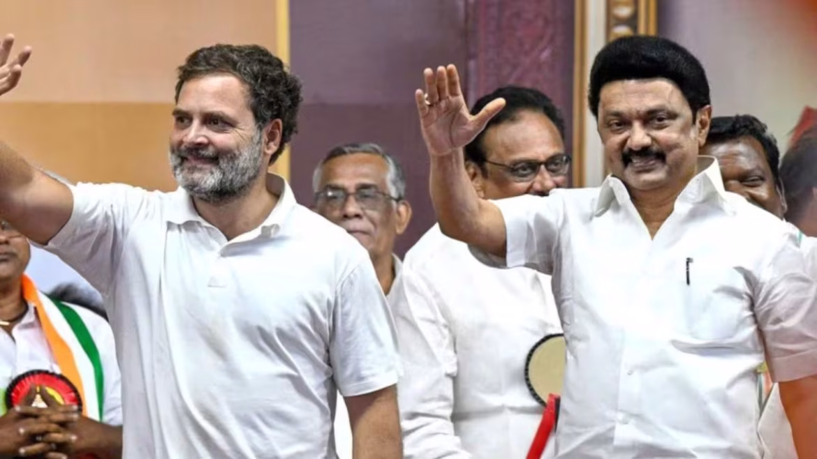 एक युग का अंत: तमिलनाडु में कांग्रेस ने डीएमके से नाता तोड़ा, विजय की टीवीके को दिया समर्थन