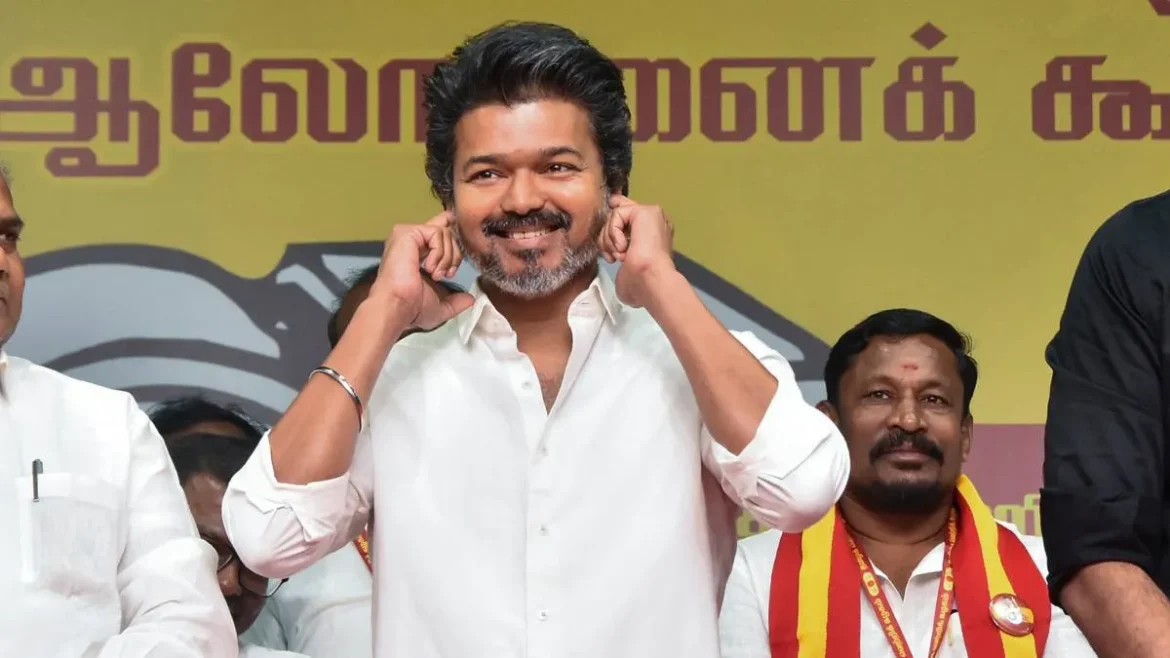 तमिलनाडु चुनाव 2026: 'थलापति' विजय की TVK का बड़ा धमाका, AIADMK को पछाड़ मुख्य विपक्षी दल बनने की ओर
