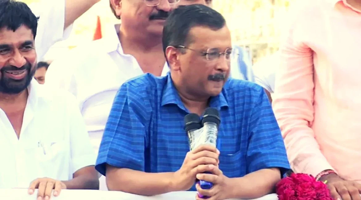 नमो ऑक्सीजन पार्क' विवाद: AAP का भाजपा पर हमला, कहा- पेड़ों की कटाई के पाप पर डाल रहे क्रेडिट का पर्दा